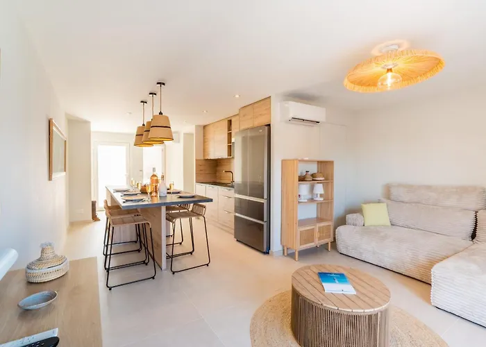 Roquille Direct Access Villa *